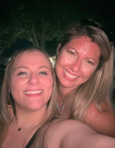 Lindsey and Sarah at Waterfest